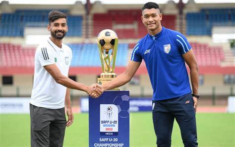 We need to play together as a team, stresses Venkatesh ahead of SAFF ...