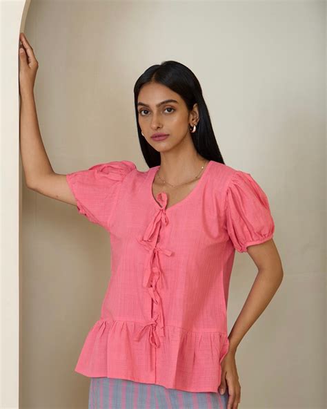 Shop Peach pink knot cute top online at bebaakstudio.com – Bebaak