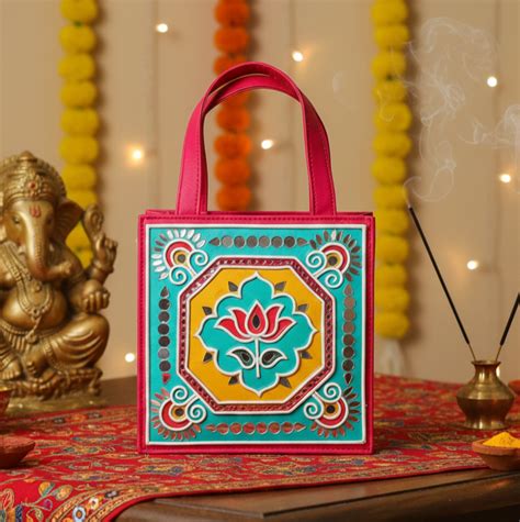 Mini Kamal Handcrafted Handbag – New Leaf