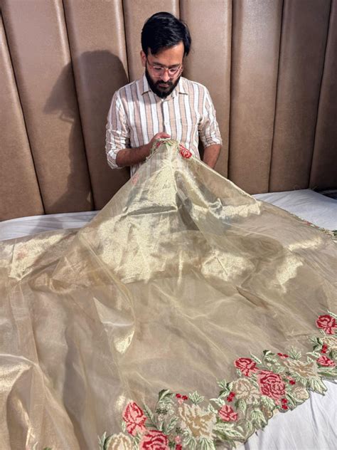 Unique Thread Sarees | Shop Banarasi Silk Sarees Online – Unique ...