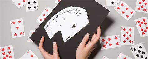 梦见玩扑克牌有什么预兆 梦见玩扑克牌好不好 - 万年历