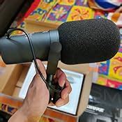 Shure SM7B Cardioid Vocal Dynamic Microphone: Amazon.in: Musical ...