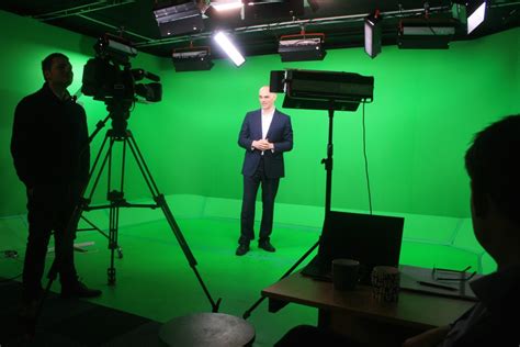 Interview Filming 的图像结果