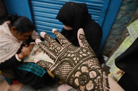 When is Eid al-Fitr 2024 and how is it celebrated? - Wisconsin Muslim Journal