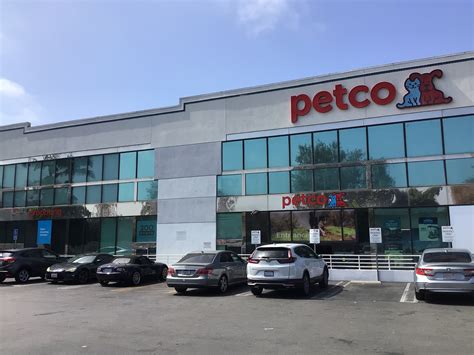 Petco in Los Angeles, CA - Hours & Locations