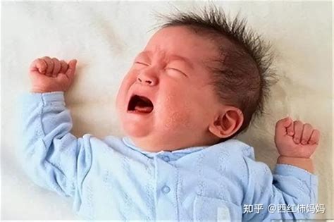 为何新生儿一出生必须要哭，不哭就得使劲打哭？关键时候救娃一命 - 知乎