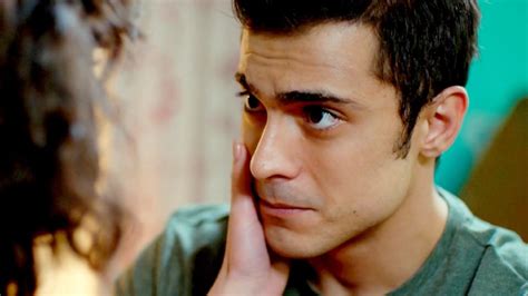 Forbidden Fruit, Anticipazioni e Trame Turche: Yigit e Lila si baciano ...