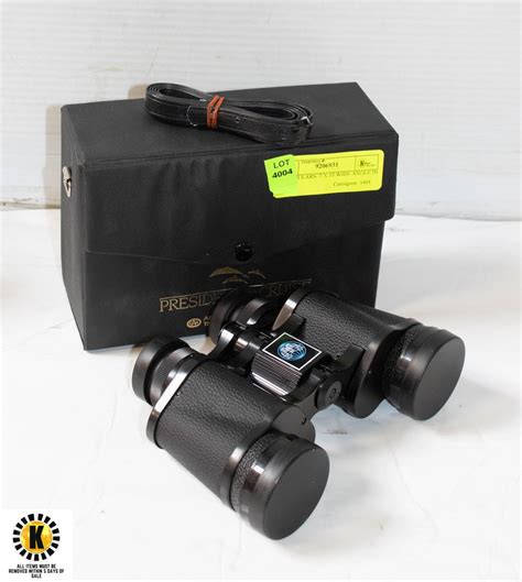 BINOCULARS- 7 X 35 WIDE ANGLE IN CASE