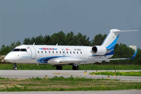 Canadair Bombardier CRJ-200 Ямал. Фото, видео и описание самолета