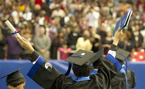 GSU Commencement 的图像结果