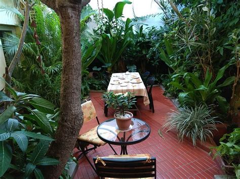 PALMEIRAS GUEST HOUSE (Maputo) - B&B Reviews, Photos, Rate Comparison ...