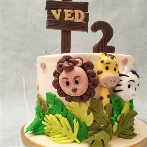 Safari Theme Cake | Safari Cake | Order Custom Cakes in Bangalore ...