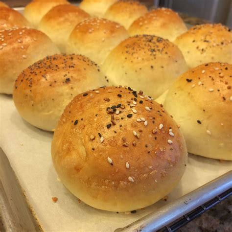 Easy Bread Machine Dinner Rolls Recipe