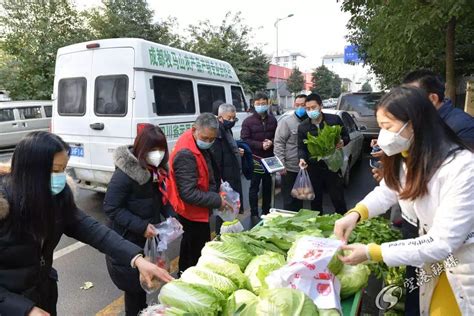 第32期：国人买菜方式变革：从逛菜市场到送菜进家 _中国网