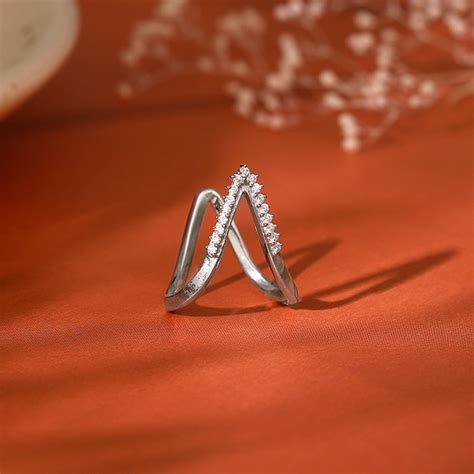 Shop Latest Vanki Rings Designs for Women Online in India – GIVA