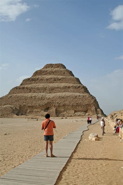 How to Build a Step Pyramid 的图像结果