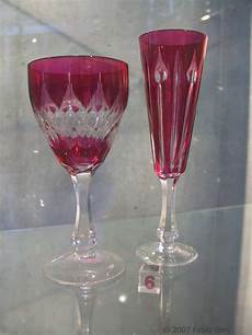 servizio bicchieri cristallo di boemia bicchieri di cristallo composizione tovaglioli di carta servizio bicchieri cristallo di boemia bicchieri di cristallo composizione tovaglioli di carta