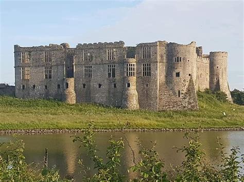 HUNGERFORD FARM TOURING CARAVAN AND MOTORHOME PARK (Kilgetty ...