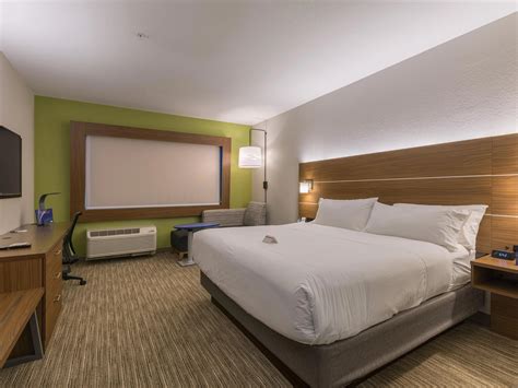 Holiday Inn Express & Suites San Marcos South Guest Room & Suite Options