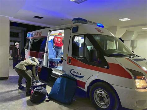 三亚120救护车出租电话 病人接送服务99 医帮扶120救护车出租 - 八方资源网