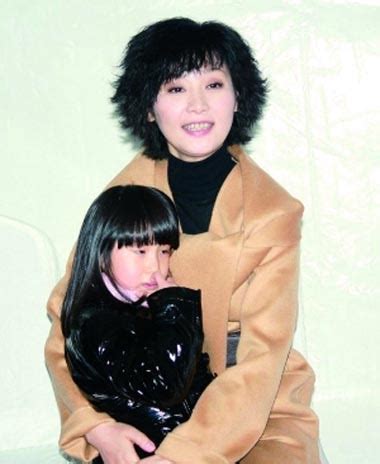 冯小刚和徐帆20年前结婚现场照曝光-星光灿烂-万维读者网（电脑版）