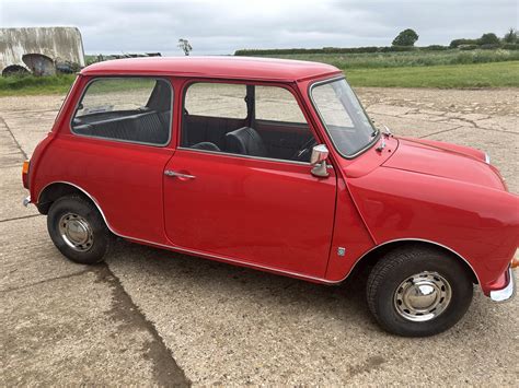 Classic Mini 1000 1971 J, stunning - Rutland Minis