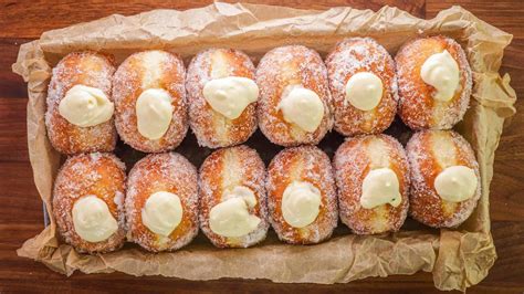 Super Easy & Delicious Donuts with Lemon Crème Filling - ChainBaker