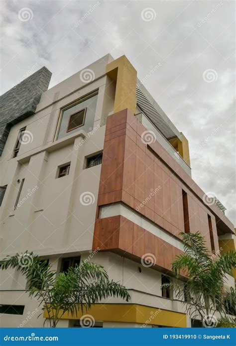 Building Interior Side View 的图像结果