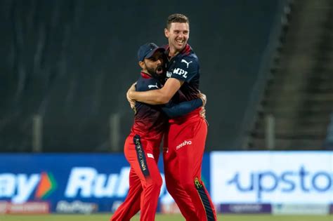 BGT 2024 | Twitter smiles as Kohli goes into RCB buddy mode, caring for ...