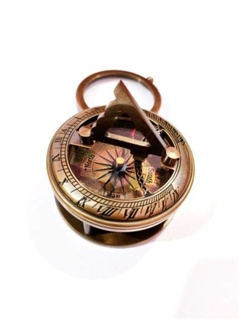 Magnifying Glass Brass Compass Manufacturer, Supplier from Roorkee