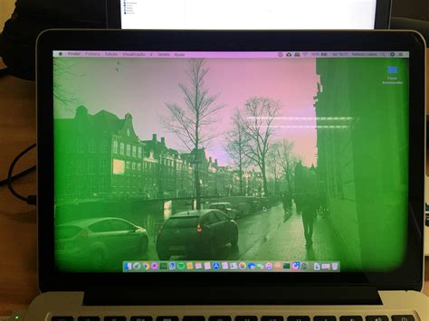 How to Fix a Green Screen on Your Macbook? - DeviceMAG