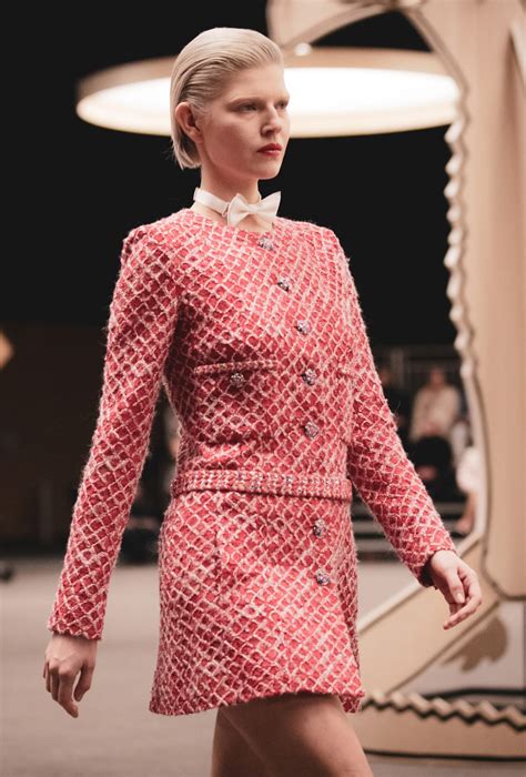Spring-Summer 2023 Haute-Couture Show - Look 18 — Fashion | CHANEL