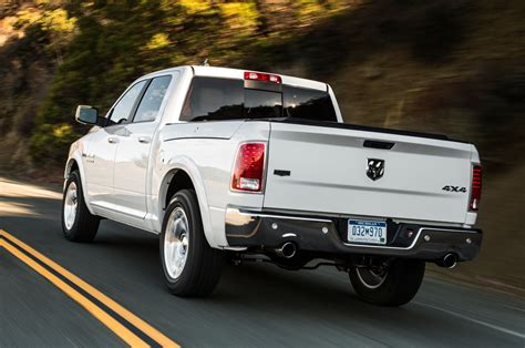 2014 Dodge Ram 1500 EcoDiesel Records Best Fuel Economy Rating