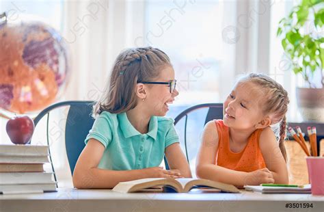 Kids Learning Class 的图像结果