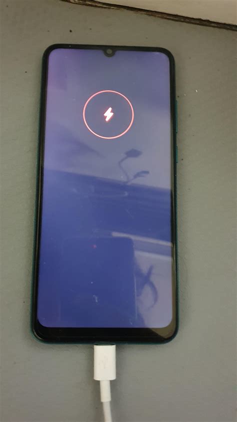 Red Lightning Bolt When Charging