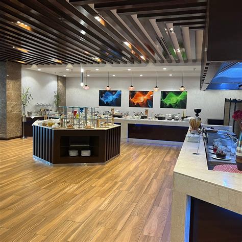 GRAND HOTEL - KUWAIT (Salmiya) - Hotel Reviews, Photos, Rate Comparison ...