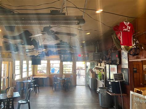 JEREMY'S ALE HOUSE, Freeport - Restaurant Reviews, Phone Number ...