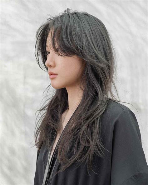 25 Long Hairstyles for Asian Women That Will Make You Want to Grow Your ...
