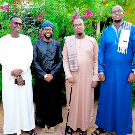 AOPolaQaz2Z4ABZOzE5kFhvSAAm_0KYlKcMR3PShhrVNEA=s900-c-k-c0x00ffffff-no-rj