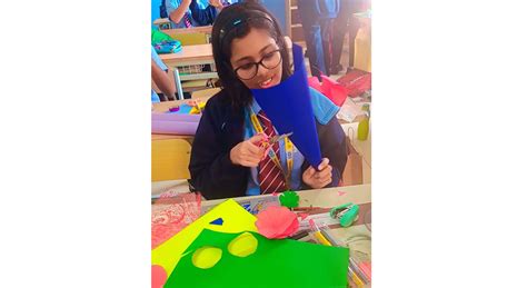Grade VII CCA Flower Bouquet Making Activity