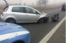 banchette d ivrea banchette ivrea incidente stradale sul ponte traffico banchette d ivrea banchette ivrea incidente stradale sul ponte traffico