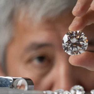 How Lab-Grown Diamonds Are Redefining Engagement Rings in India - Emori