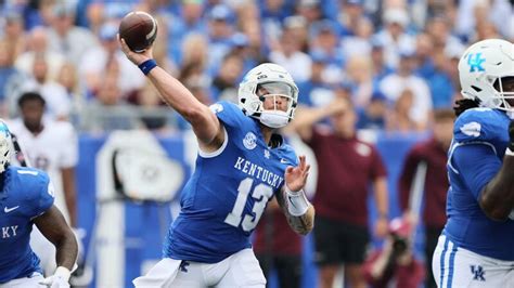 Top 25 College Football coaches poll announced