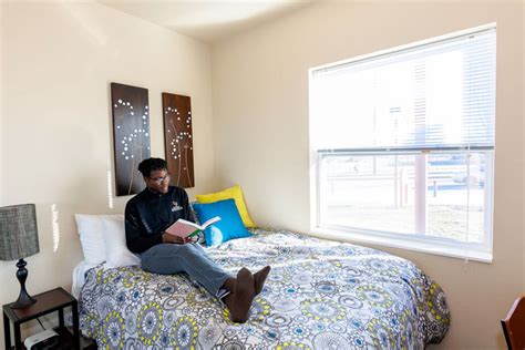 Cardinal Court | University Housing Services | Illinois State