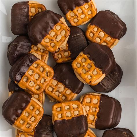 Peanut Butter Pretzel Bites (Sweet & Salty Snack) - Smile Savvy Recipes
