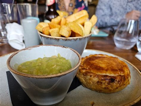 THE WHITE BULL HOTEL, RIBCHESTER - B&B Reviews & Photos - Tripadvisor