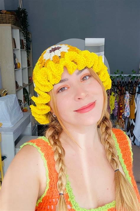 Image result for Tutorial Bucket Yellow Hat