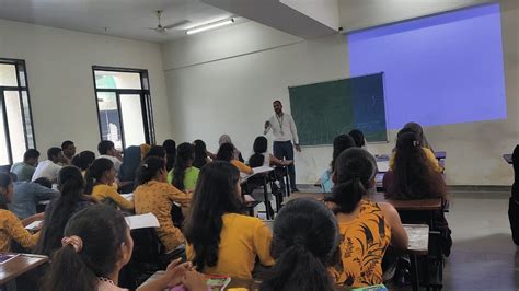 Maharashtra To Recruit 4,000 Professors In Effort To Fill Vacant ...