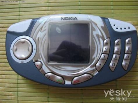 音乐手机鼻祖再次到货 诺基亚3300仅售299元_手机_科技时代_新浪网