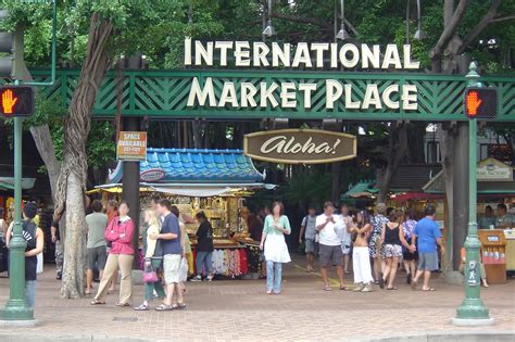 International Market Place - Have a Uniquely Hawaiian Shopping, Dining ...